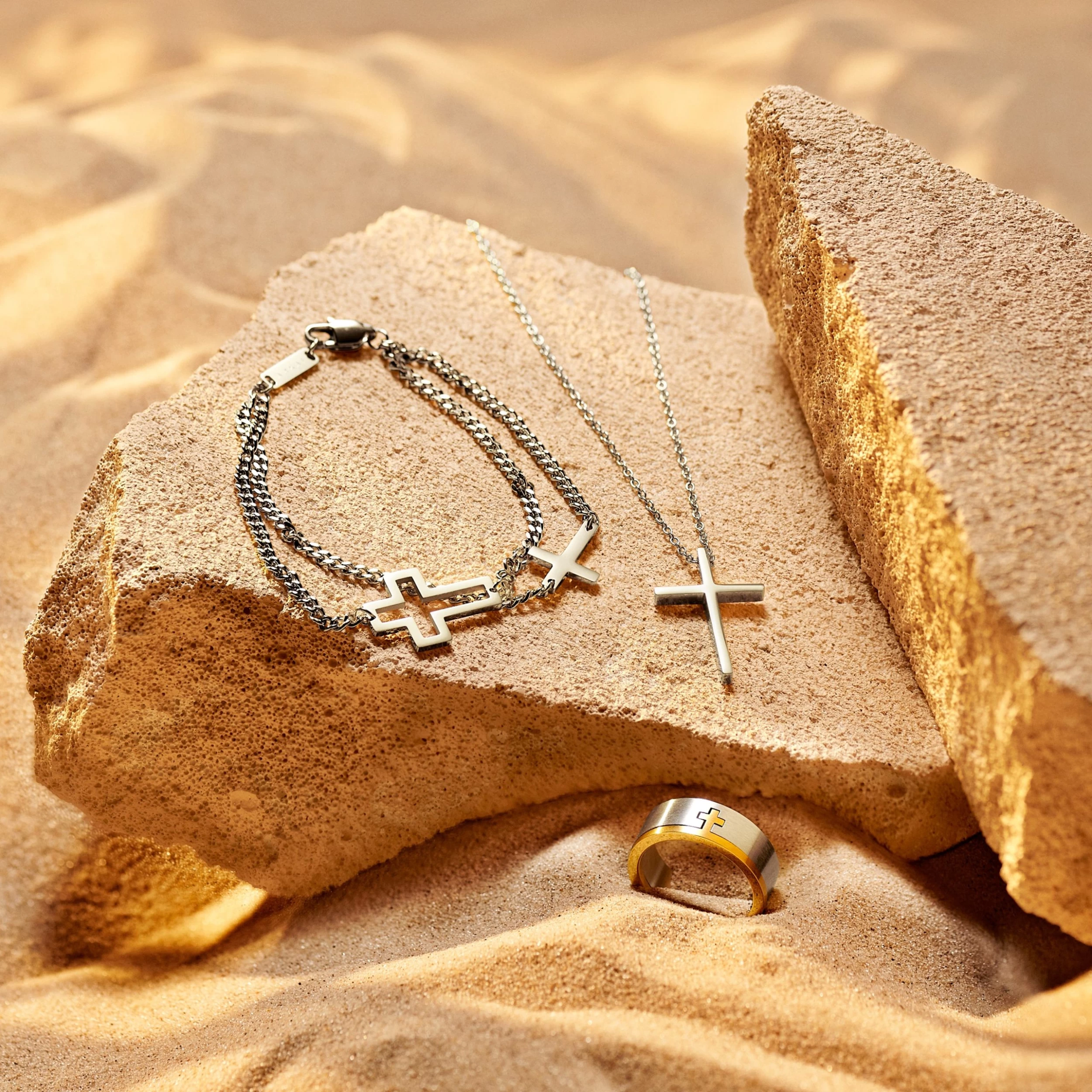 Unity | 1/3" (8 Mm) Silver- And Gold-tone Cross Ring - Image 3