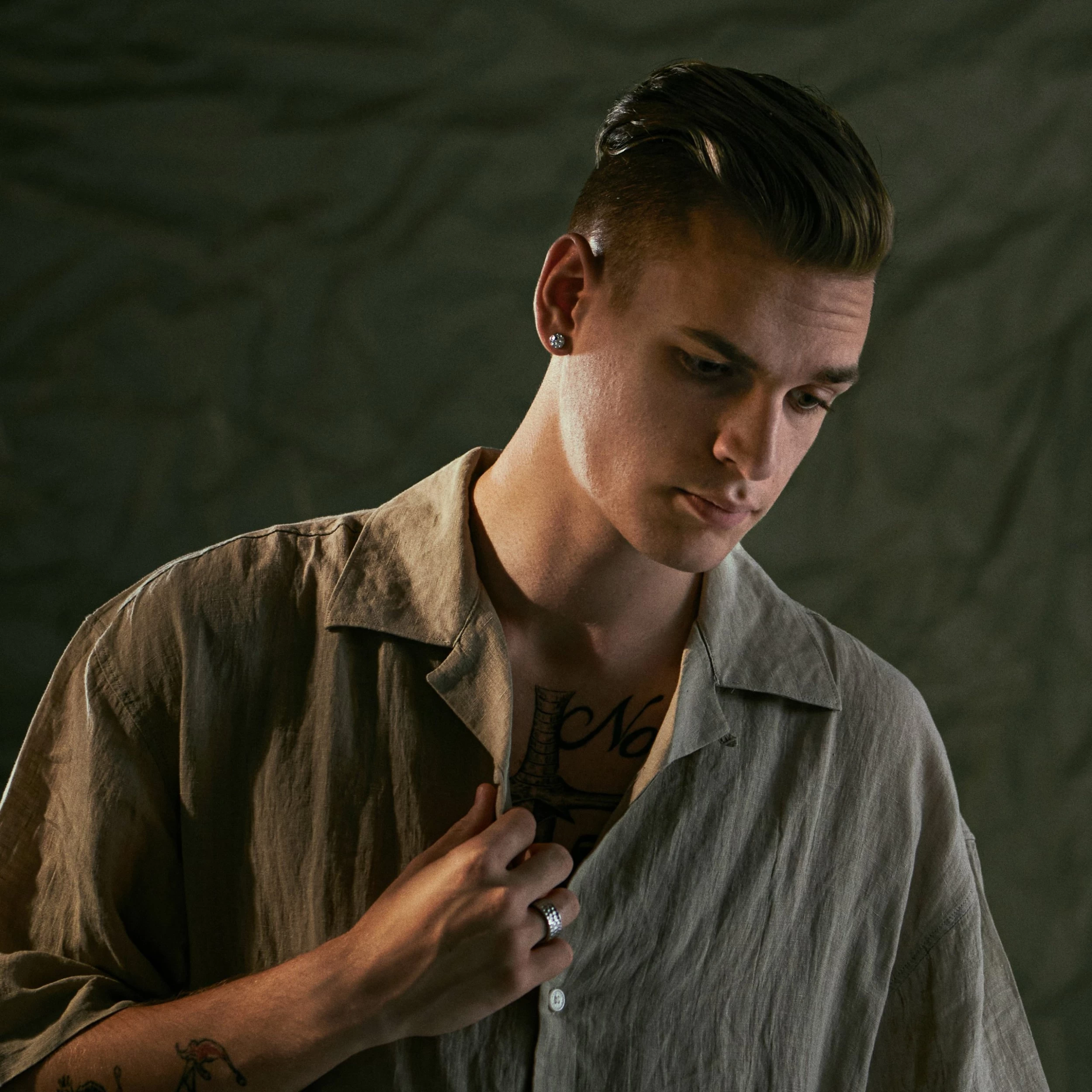 Orphic | 1/3" (8 Mm) Hammered Silver-Tone Stainless Steel Stud Earring With Black Zirconia - Image 4