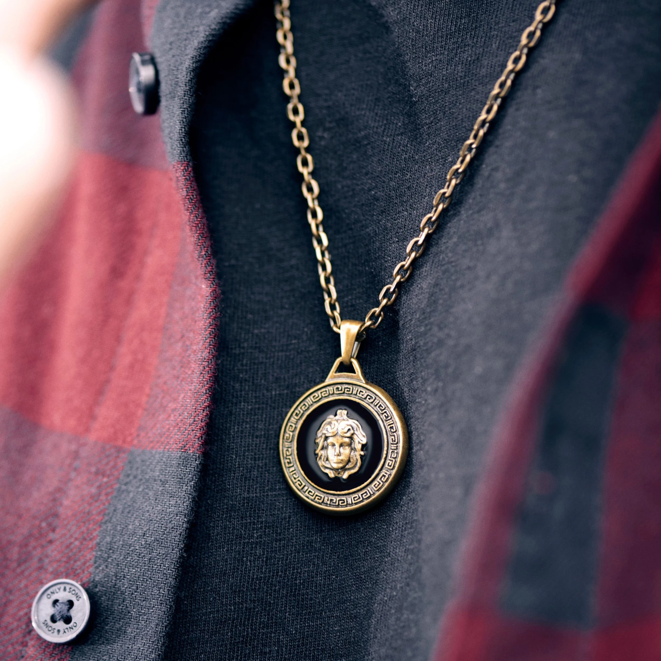 Obelius | Vintage Gold-tone Medusa Tondo Necklace - Image 2