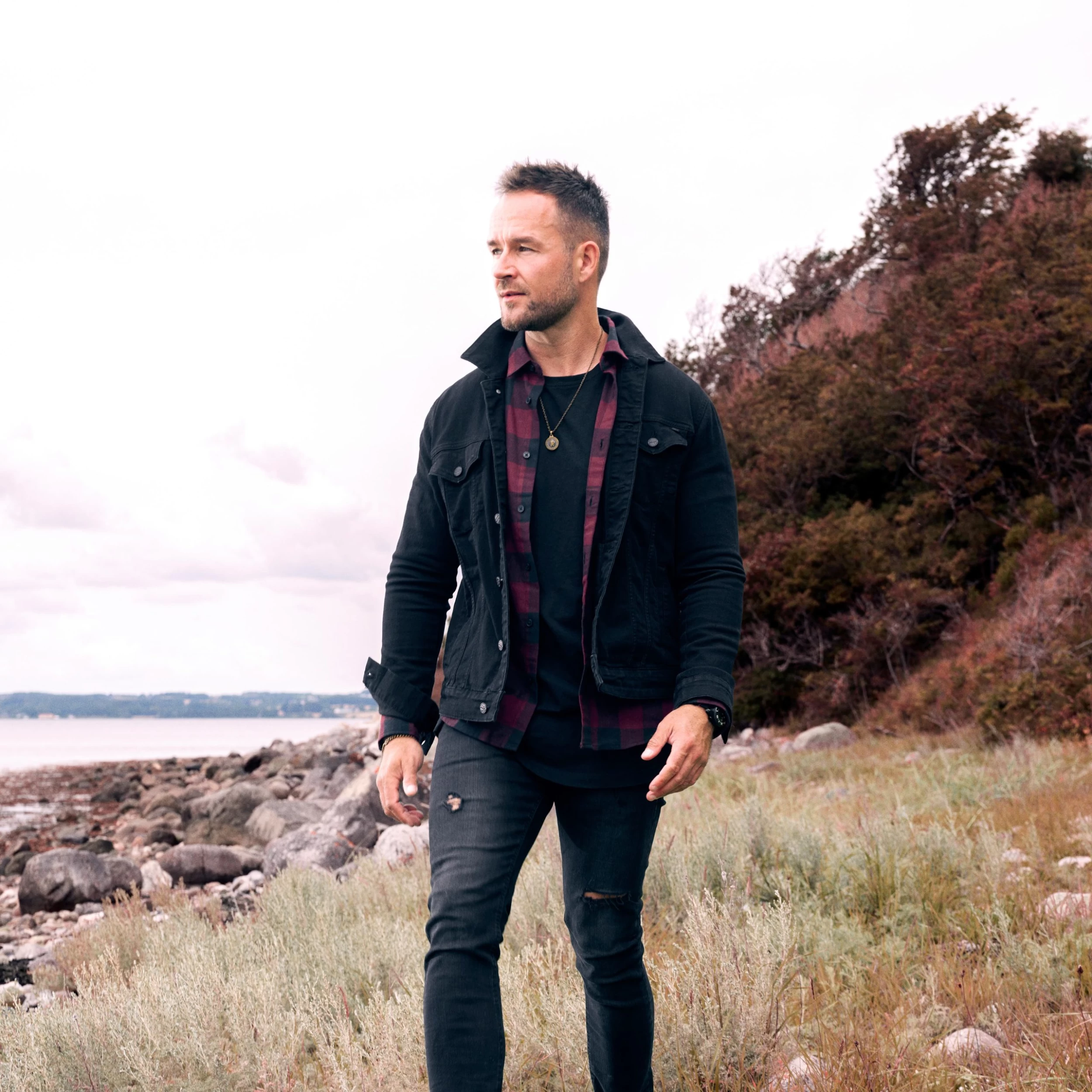 Obelius | Vintage Gold-tone Medusa Tondo Necklace - Image 3