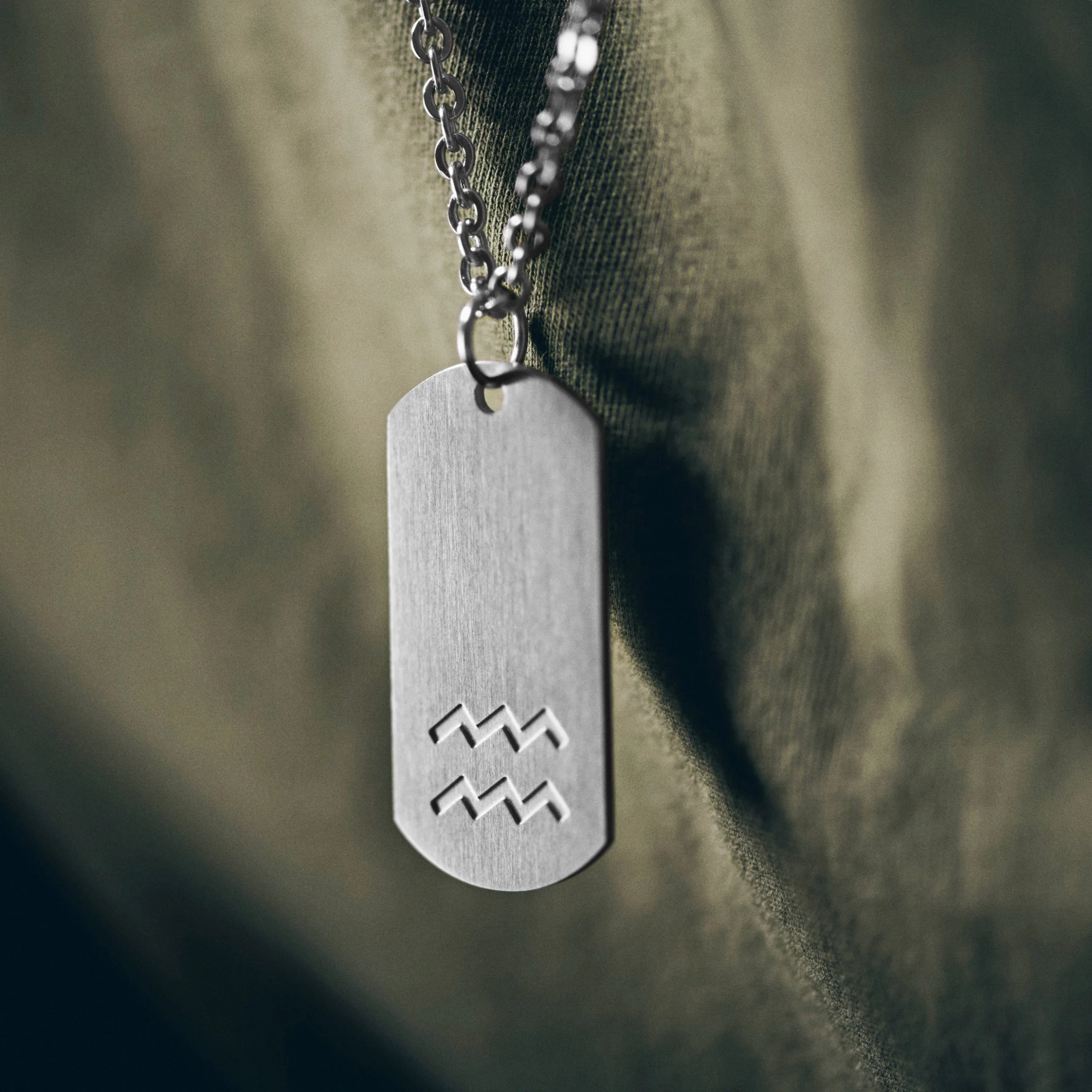 Zodiac | Silver-Tone Stainless Steel Aquarius Star Sign Dog Tag Cable Chain Necklace - Image 2