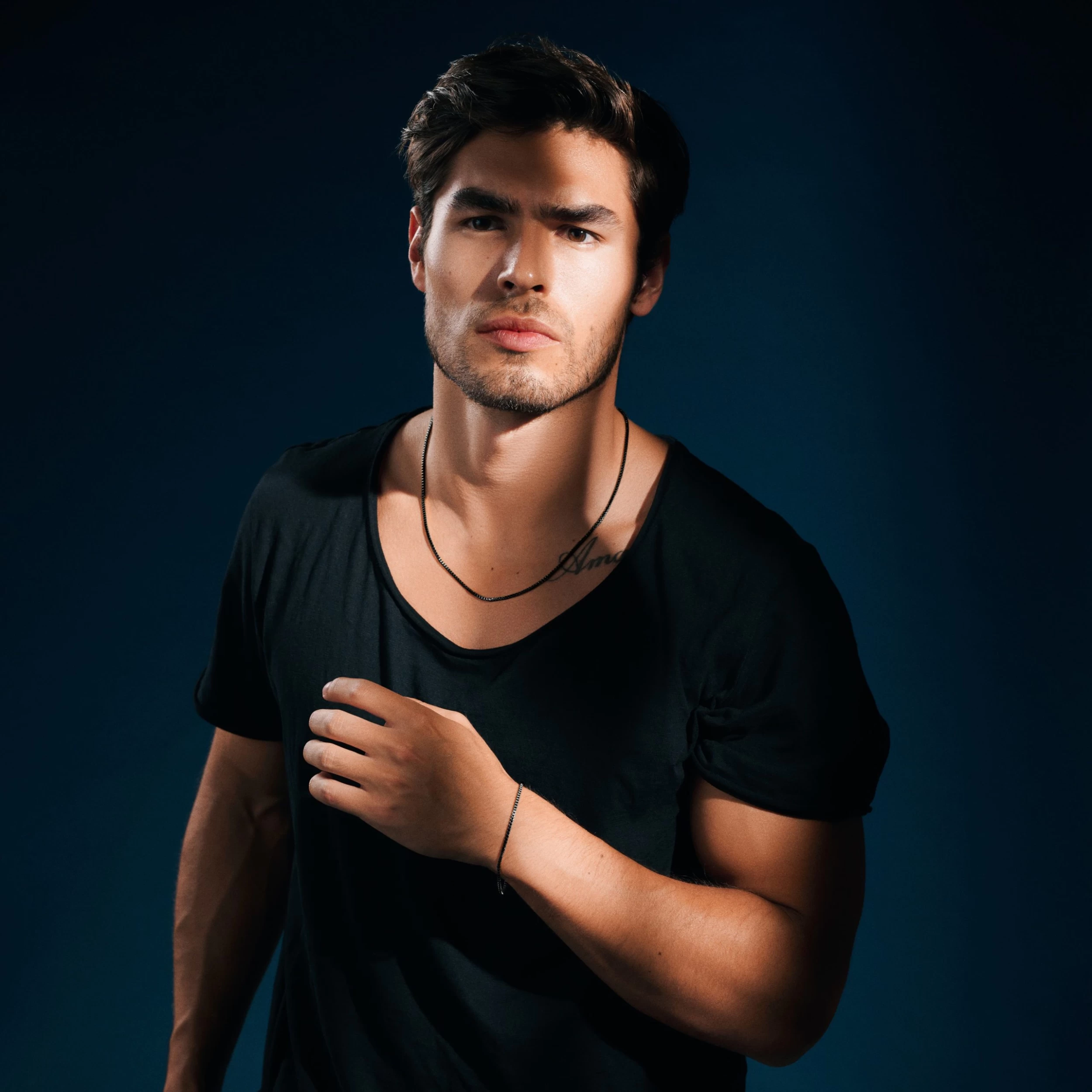 Essentials | 1/16" (2 Mm) Gunmetal Black Square Box Chain Bracelet - Image 2